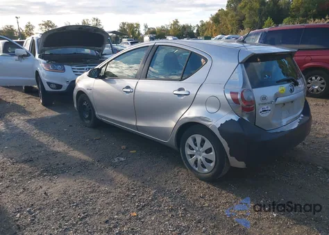 2012 Toyota Prius C Three from USA, damaged, VIN JTDKDTB35C1506928